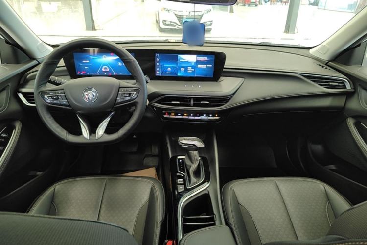 Used Buick Verano 2023 Pro Enjoyment Edition Center Console