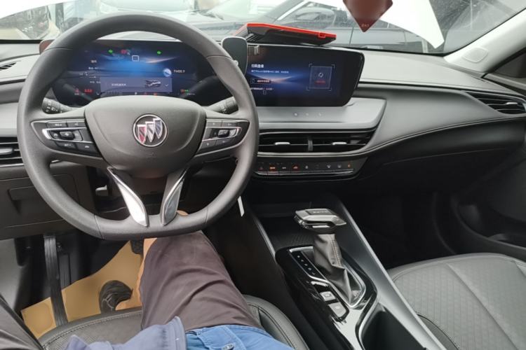Used Buick Verano 2023 Pro Enjoyment Edition Center Console