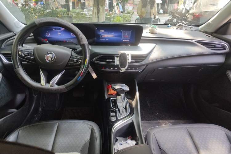 Used Buick Verano 2023 Pro Enjoyment Edition Center Console