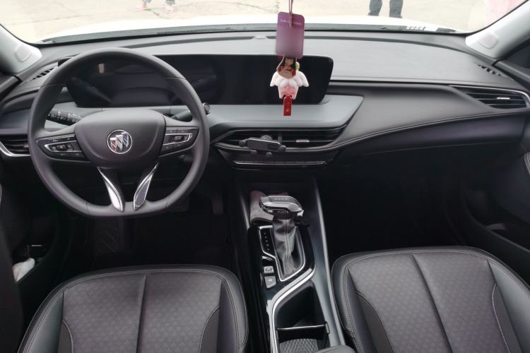 Used Buick Verano 2023 Pro Enjoyment Edition Center Console