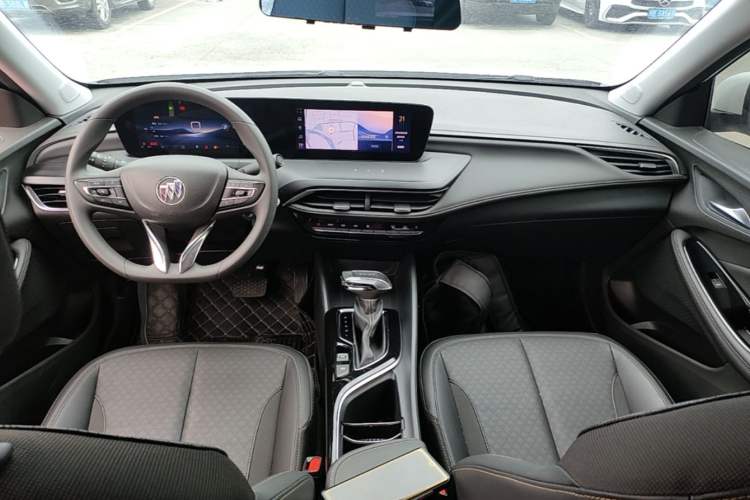 Used Buick Verano 2023 Pro Enjoyment Edition Center Console