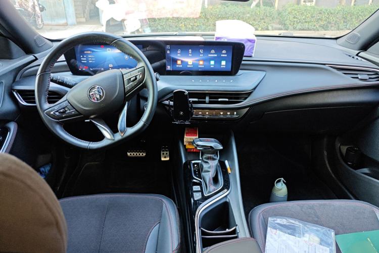 Used Buick Verano 2023 Pro GS Swift Edition Center Console