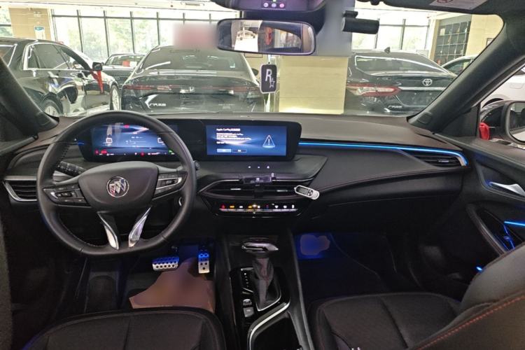 Used Buick Verano 2023 Pro GS Hunter Wind Edition Center Console
