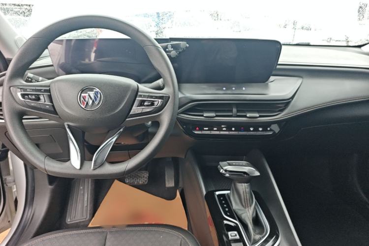 Used Buick Verano 2023 Pro Enjoyment Edition Center Console