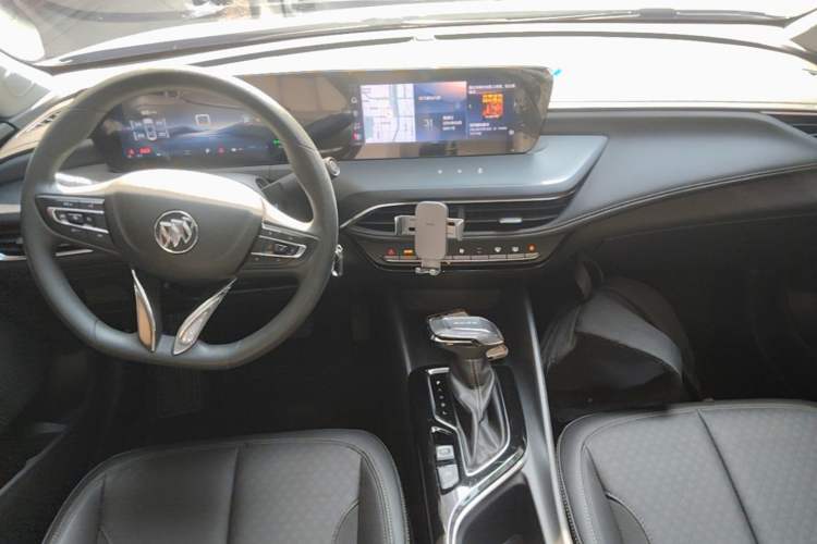 Used Buick Verano 2023 Pro Enjoyment Edition Center Console