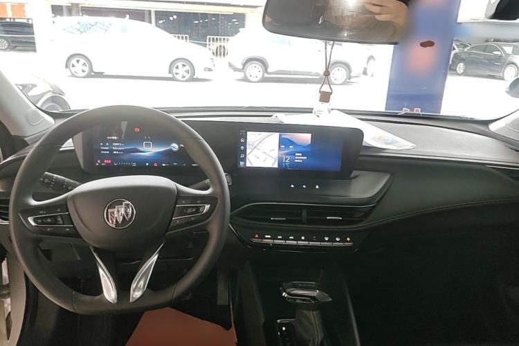 Used Buick Verano 2023 Pro Enjoyment Edition Center Console