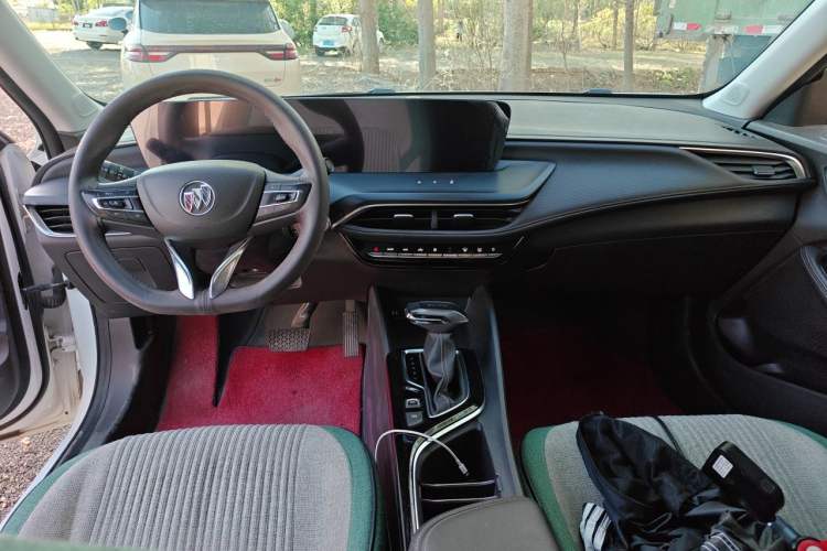 Used Buick Verano 2023 Pro Enjoyment Edition Center Console