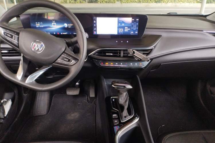 Used Buick Verano 2023 Pro Enjoyment Edition Center Console