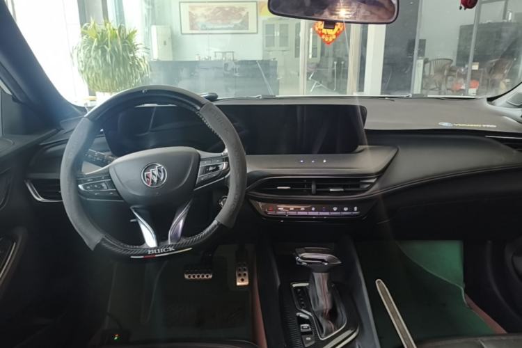 Used Buick Verano 2023 Pro GS Hunter Wind Edition Center Console