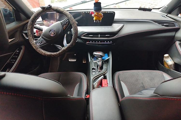 Used Buick Verano 2023 Pro GS Swift Edition Center Console