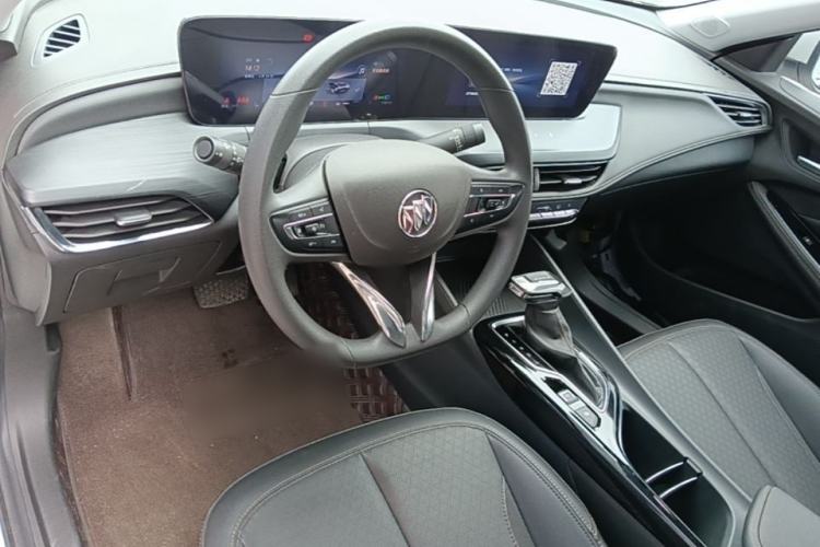 Used Buick Verano 2023 Pro Enjoyment Edition Center Console