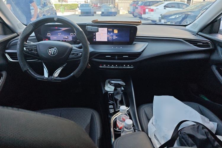 Used Buick Verano 2023 Pro Enjoyment Edition Center Console