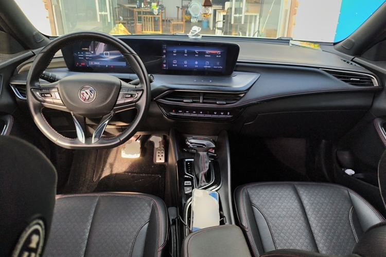 Used Buick Verano 2023 Pro GS Hunter Wind Edition Center Console