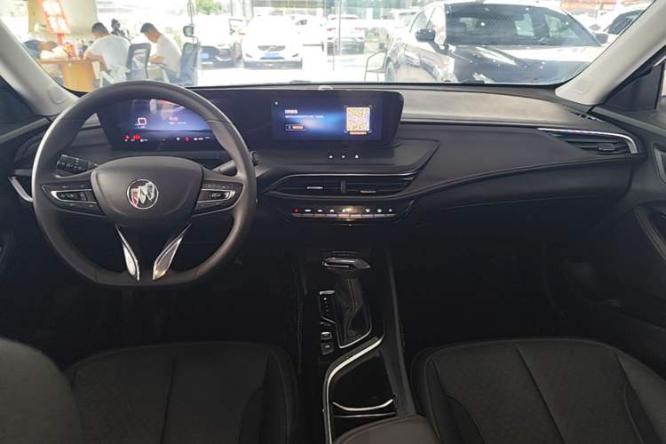 Used Buick Verano 2023 Pro Enjoyment Edition Center Console