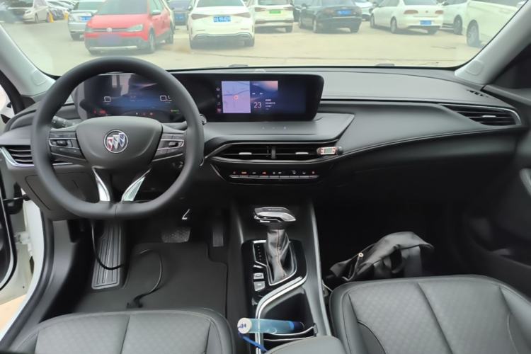 Used Buick Verano 2023 Pro Enjoyment Edition Center Console