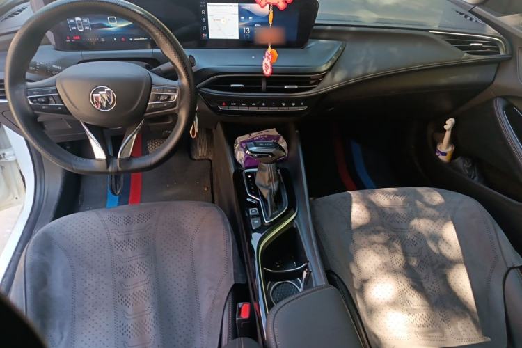 Used Buick Verano 2023 Pro Enjoyment Edition Center Console