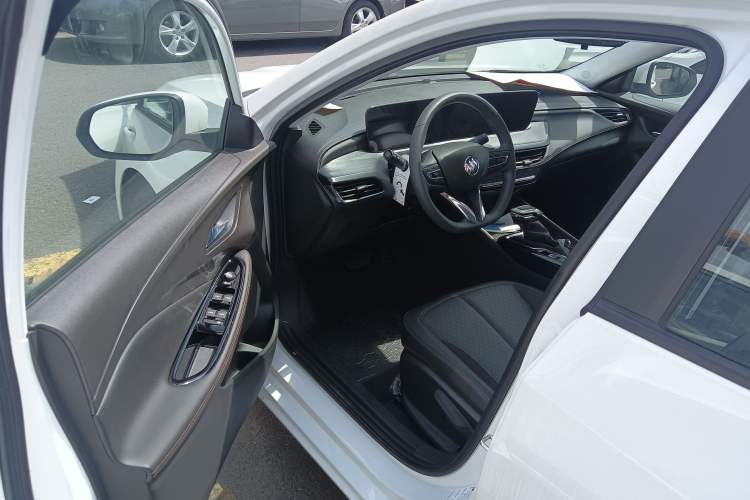 Used Buick Verano 2023 Pro Enjoyment Edition Driver Seat