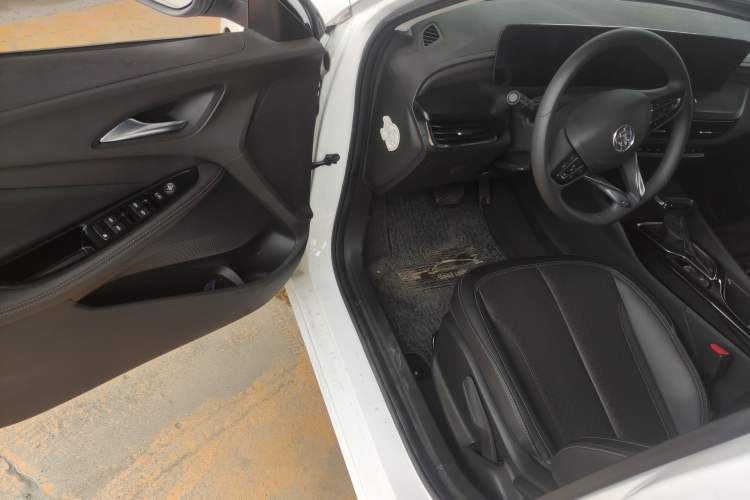 Used Buick Verano 2023 Pro Enjoyment Edition Driver Seat