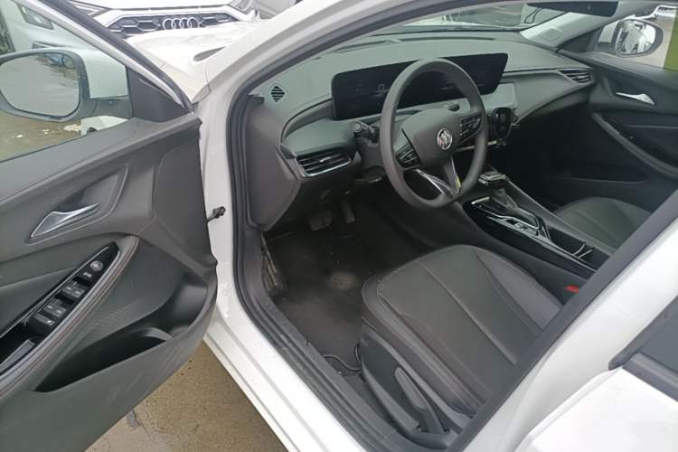 Used Buick Verano 2023 Pro Enjoyment Edition Driver Seat