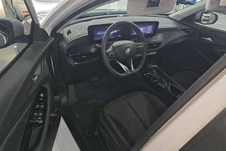Used Buick Verano 2023 Pro Enjoyment Edition Driver Seat