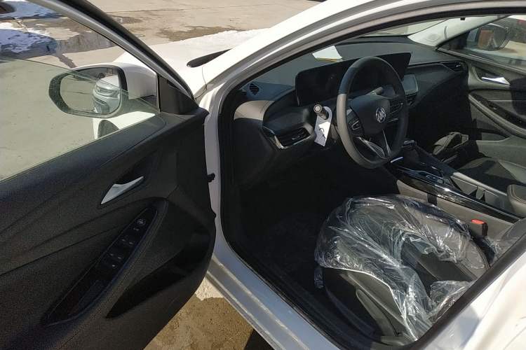 Used Buick Verano 2023 Pro Enjoyment Edition Driver Seat