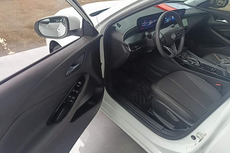 Used Buick Verano 2023 Pro Enjoyment Edition Driver Seat