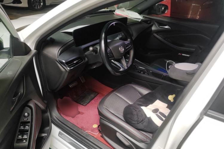 Used Buick Verano 2023 Pro GS Hunter Wind Edition Driver Seat