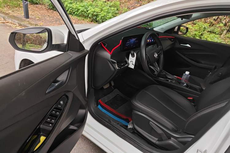 Used Buick Verano 2023 Pro Enjoyment Edition Driver Seat