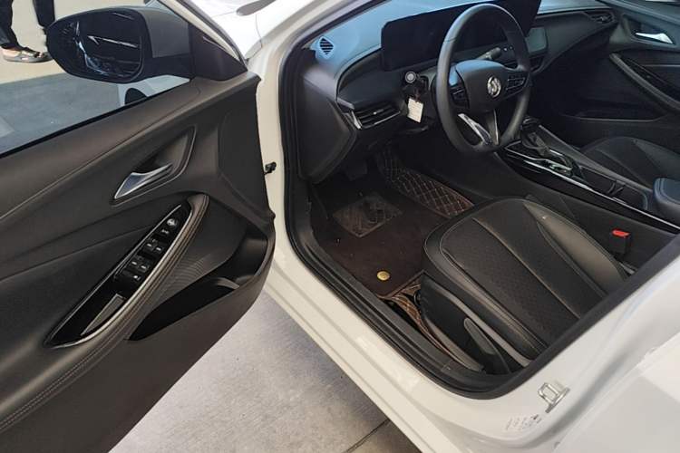 Used Buick Verano 2023 Pro Enjoyment Edition Driver Seat