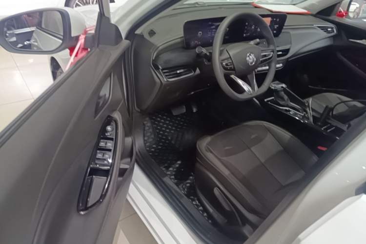 Used Buick Verano 2023 Pro Enjoyment Edition Driver Seat