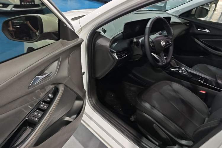 Used Buick Verano 2023 Pro Enjoyment Edition Driver Seat