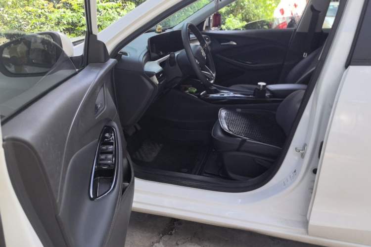 Used Buick Verano 2023 Pro Enjoyment Edition Driver Seat