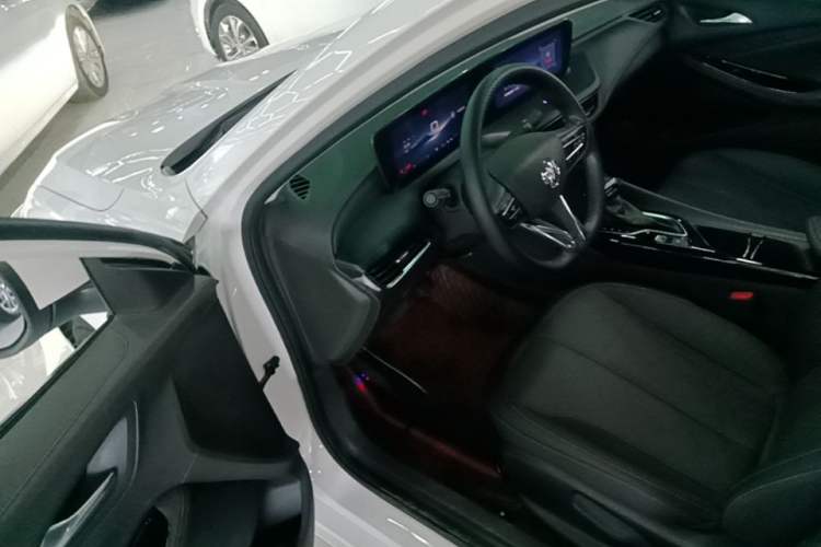Used Buick Verano 2023 Pro Enjoyment Edition Driver Seat