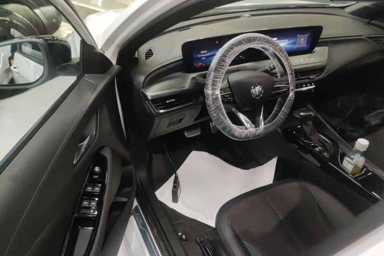 Used Buick Verano 2023 Pro GS Swift Edition Driver Seat