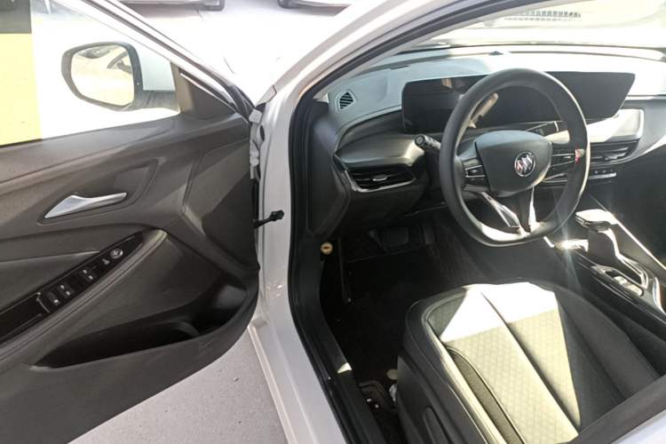 Used Buick Verano 2023 Pro Enjoyment Edition Driver Seat