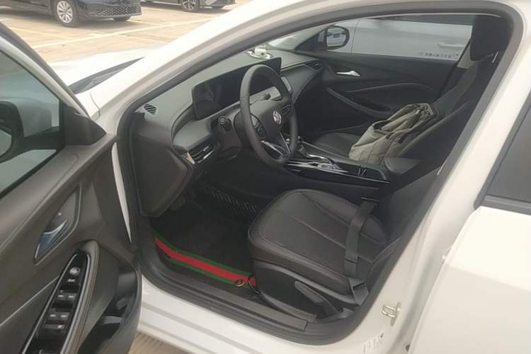 Used Buick Verano 2023 Pro Enjoyment Edition Driver Seat