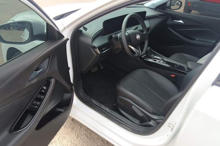 Used Buick Verano 2023 Pro Enjoyment Edition Driver Seat
