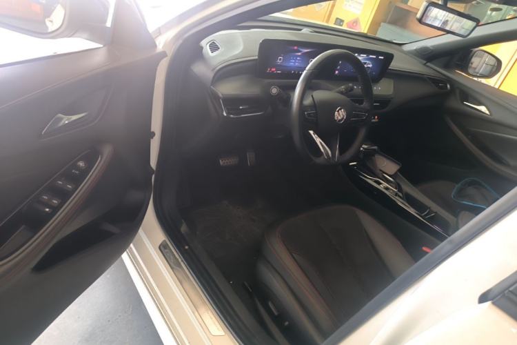 Used Buick Verano 2023 Pro GS Swift Edition Driver Seat