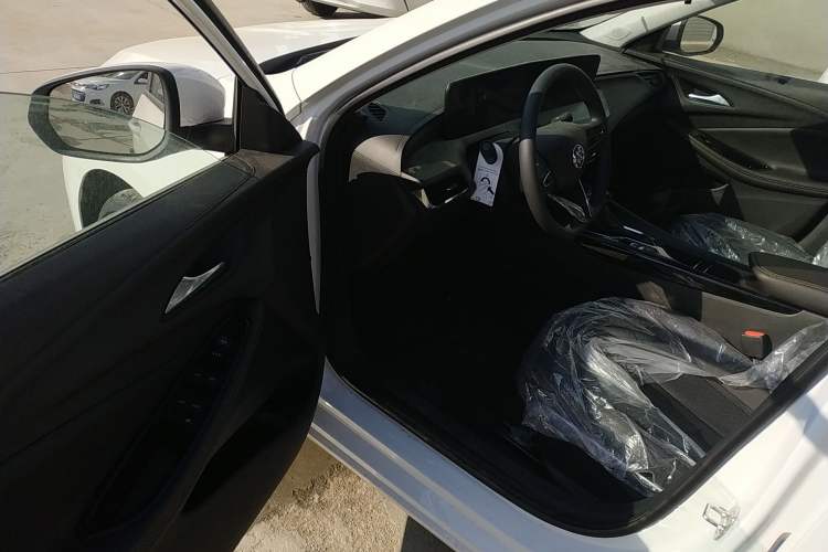 Used Buick Verano 2023 Pro Enjoyment Edition Driver Seat