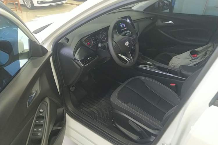 Used Buick Verano 2023 Pro Le Yi Edition Driver Seat