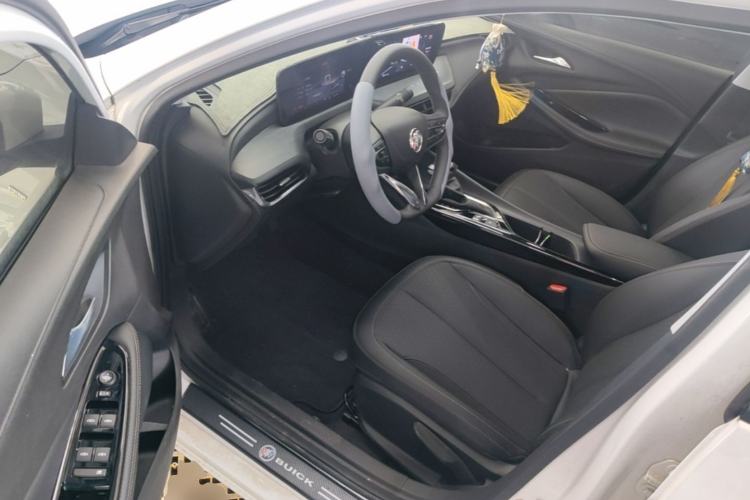 Used Buick Verano 2023 Pro Enjoyment Edition Driver Seat