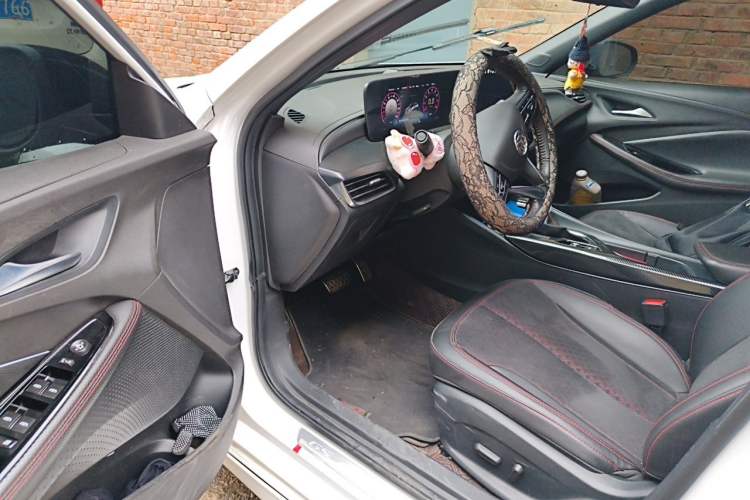 Used Buick Verano 2023 Pro GS Swift Edition Driver Seat