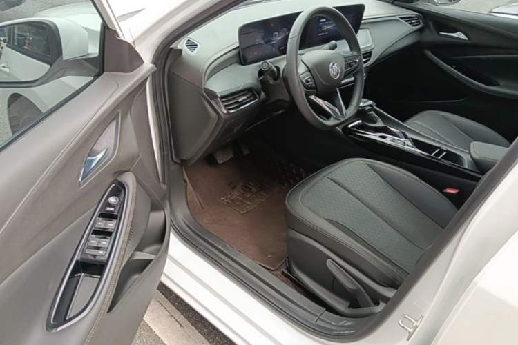 Used Buick Verano 2023 Pro Enjoyment Edition Driver Seat