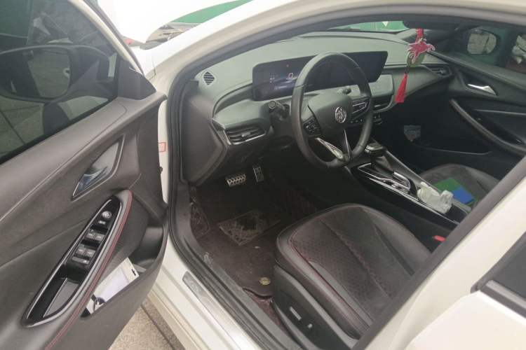 Used Buick Verano 2023 Pro GS Swift Edition Driver Seat