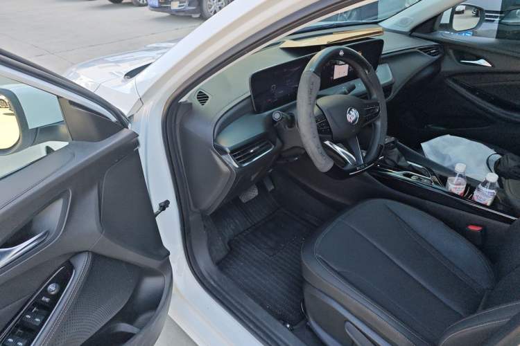 Used Buick Verano 2023 Pro Enjoyment Edition Driver Seat