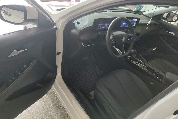 Used Buick Verano 2023 Pro Enjoyment Edition Driver Seat