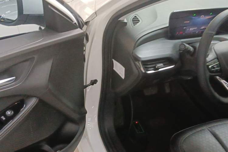 Used Buick Verano 2023 Pro Enjoyment Edition Driver Seat