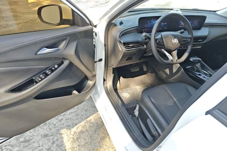 Used Buick Verano 2023 Pro Enjoyment Edition Driver Seat
