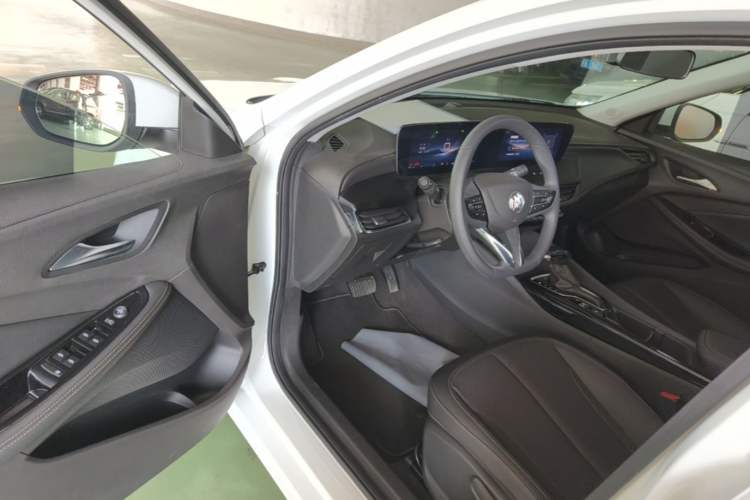 Used Buick Verano 2023 Pro Enjoyment Edition Driver Seat