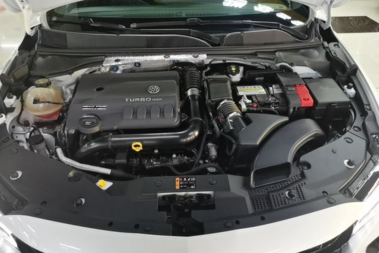 Used Buick Verano 2023 Pro GS Swift Edition Engine Bay